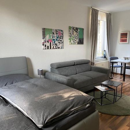 Zentrale Ferienwohnung Mit Balkon In Aquisgrana Esterno foto