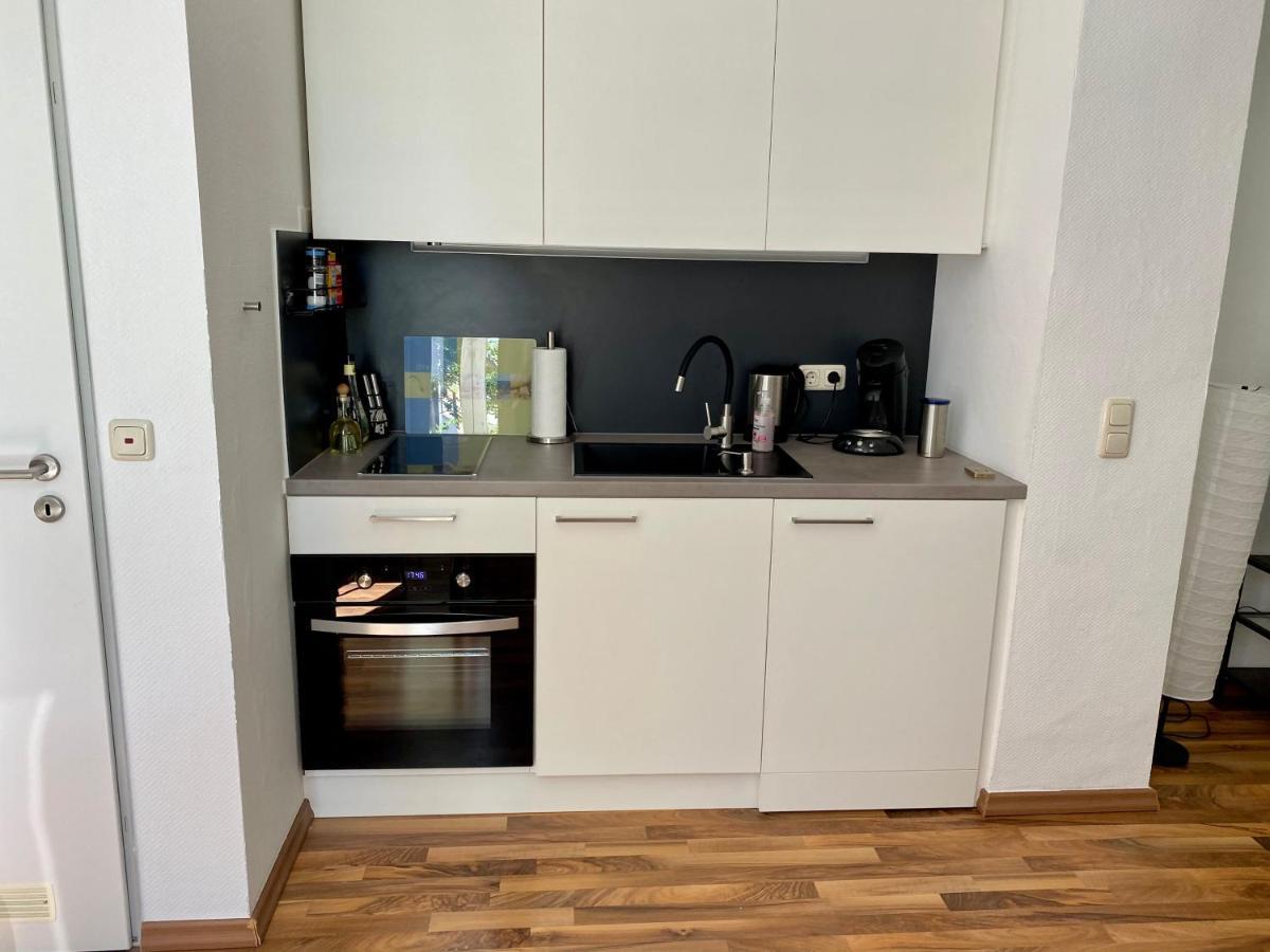 Zentrale Ferienwohnung Mit Balkon In Aquisgrana Esterno foto