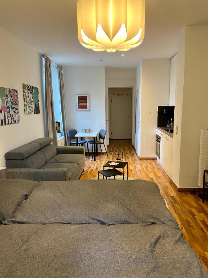 Zentrale Ferienwohnung Mit Balkon In Aquisgrana Esterno foto